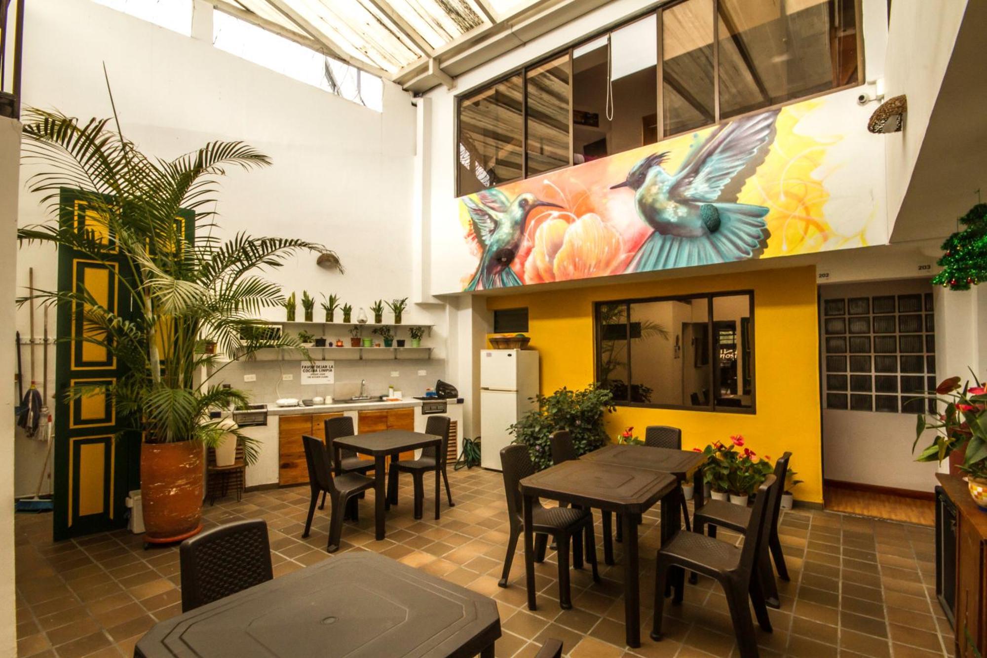 Hostal De La 57 مانيزاليس المظهر الخارجي الصورة